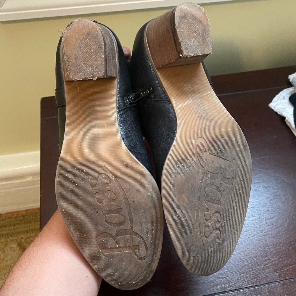 Booties - Picture 4 of 4